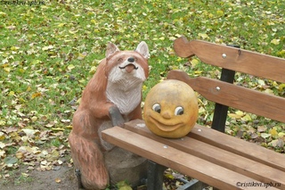 колобок в реальной жизни. статуя колобка в ульяновске. достопримечательности ульяновска колобок. ульяновск родина колобка. колобок.