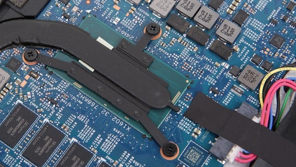 Intel core 8250u. Fcbga1440 процессоры. Intel(r) Core(TM) i5-8250u CPU. Socket 1440. Процессор мобильного каби.