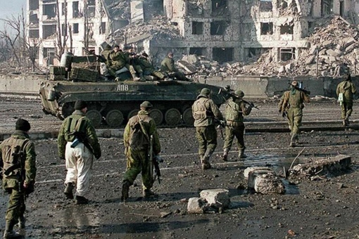 2 штурм грозного. 2 штурм грозного. Чечня 1995 штурм грозного. 2 штурм грозного. Площадь минутка чечня 1995.